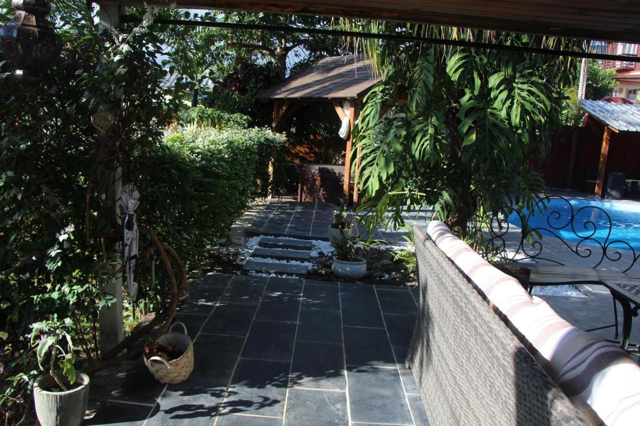 La Liane De Jade 974-Lodge Le Palissandre - Jacuzzi Privatif - Piscine Chauffee Le Bois de Nefles  Exterior photo