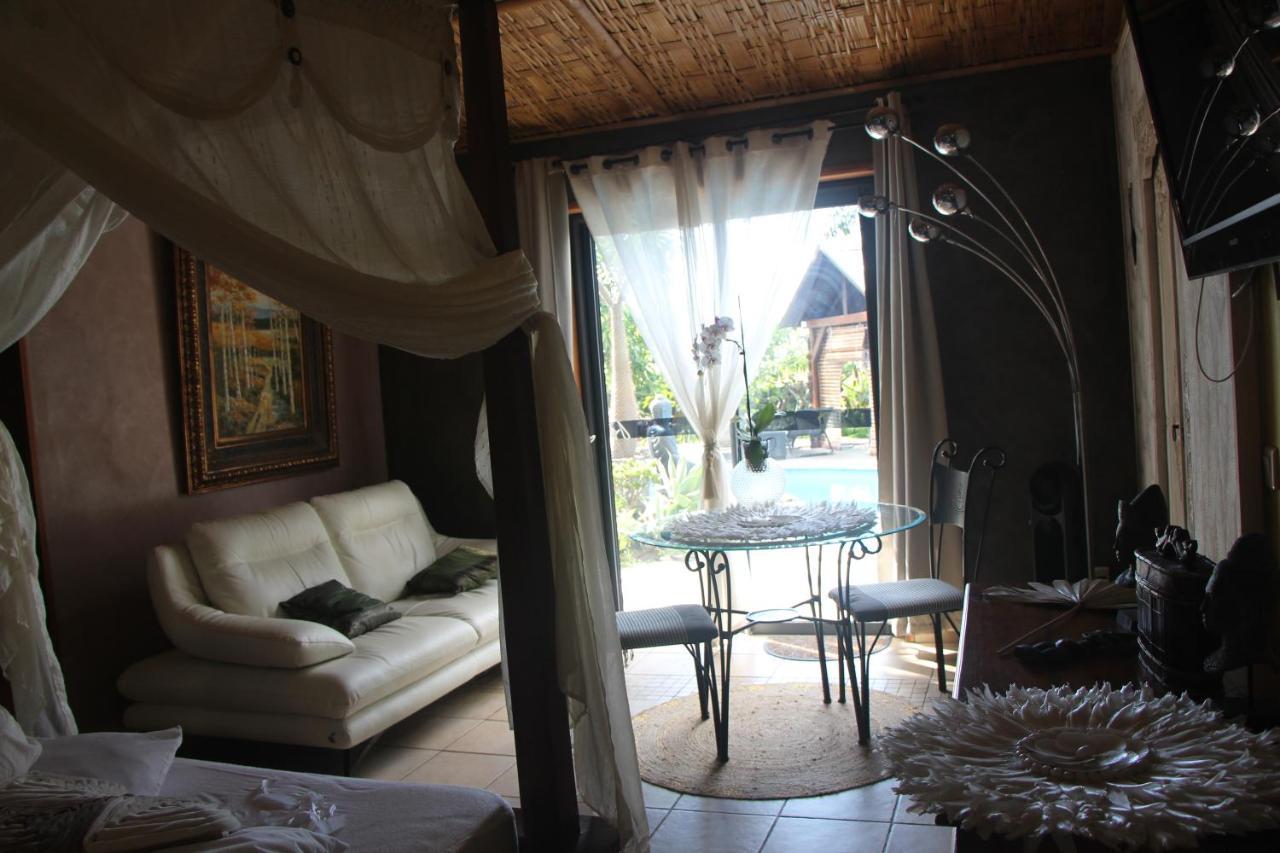La Liane De Jade 974-Lodge Le Palissandre - Jacuzzi Privatif - Piscine Chauffee Le Bois de Nefles  Exterior photo
