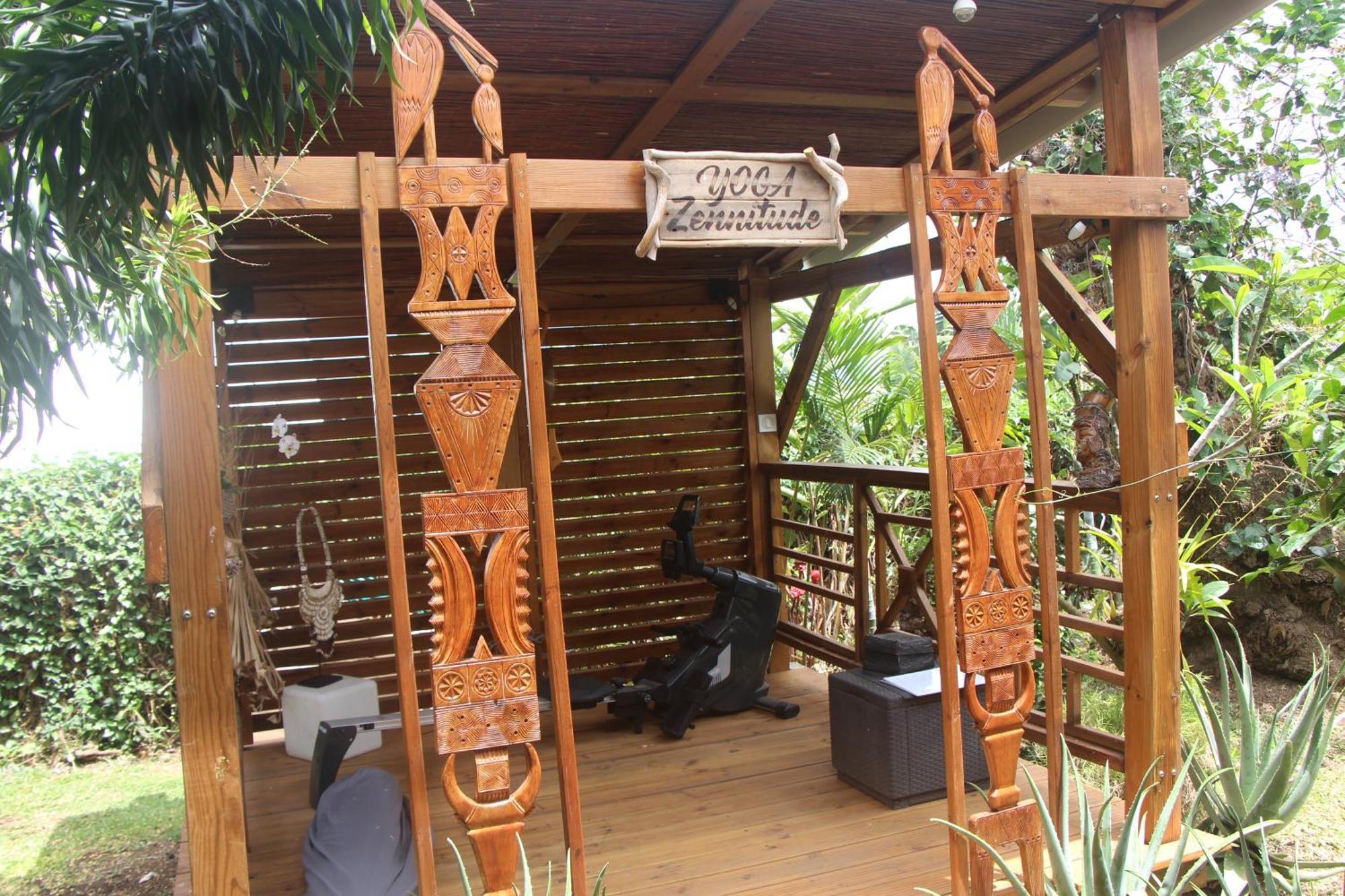 La Liane De Jade 974-Lodge Le Palissandre - Jacuzzi Privatif - Piscine Chauffee Le Bois de Nefles  Exterior photo
